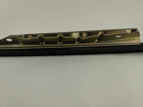 Saab 9-3 Pair Of Rear Quarter Window Sweeps