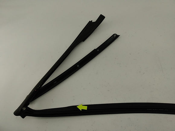 Saab 9-3 Front Windshield Molding Seal