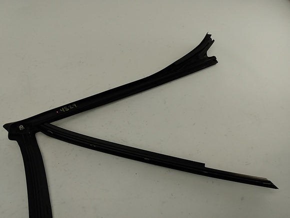 Saab 9-3 Front Windshield Molding Seal