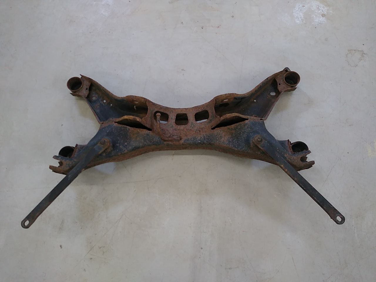 Saab 9-3 Rear Crossmember Subframe | Playground PAR