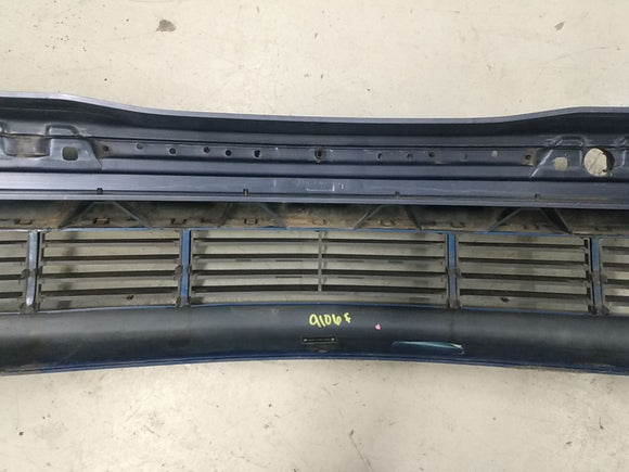 BMW 323i Front Bumper Cover