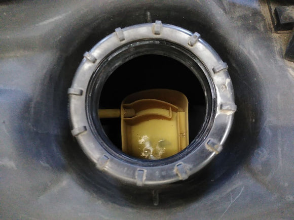 BMW 323i Fuel Gas Tank