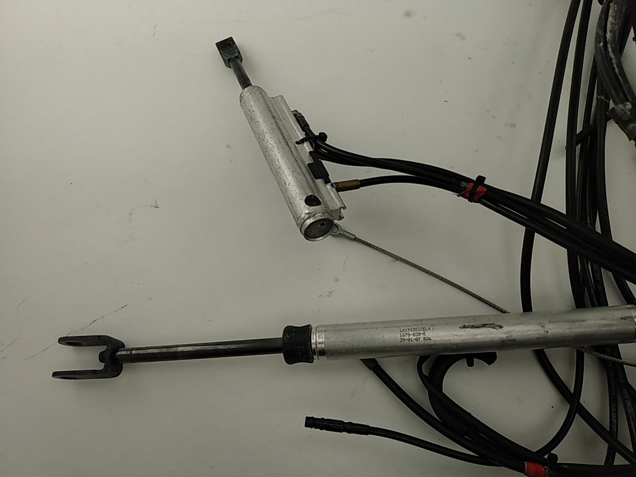 Saab 9-3 Set Of Convertible Top Lift Cylinders & Lines