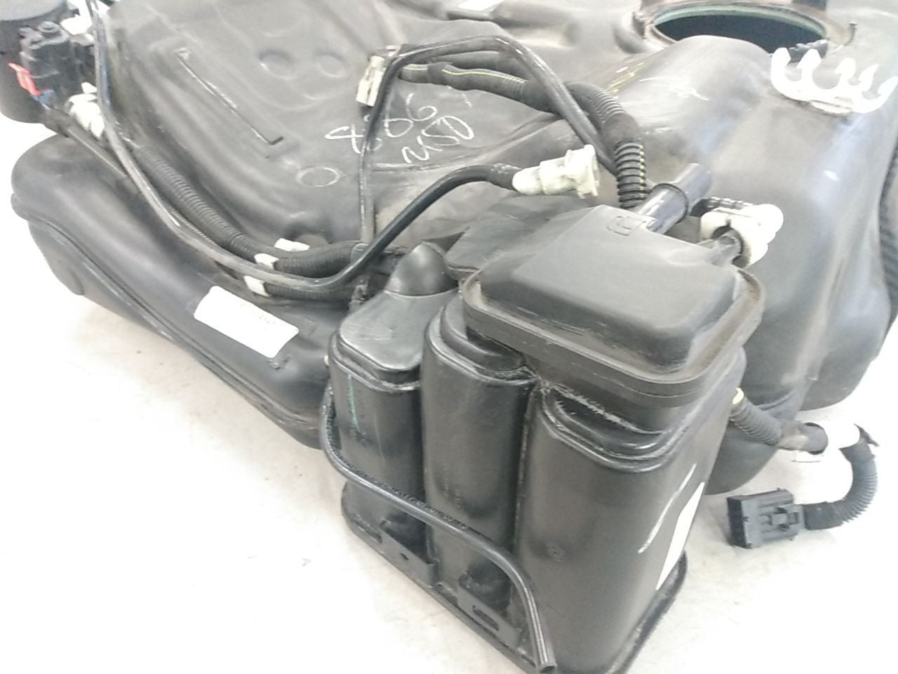 Saab 9-3 Fuel Gas Tank | Playground PAR