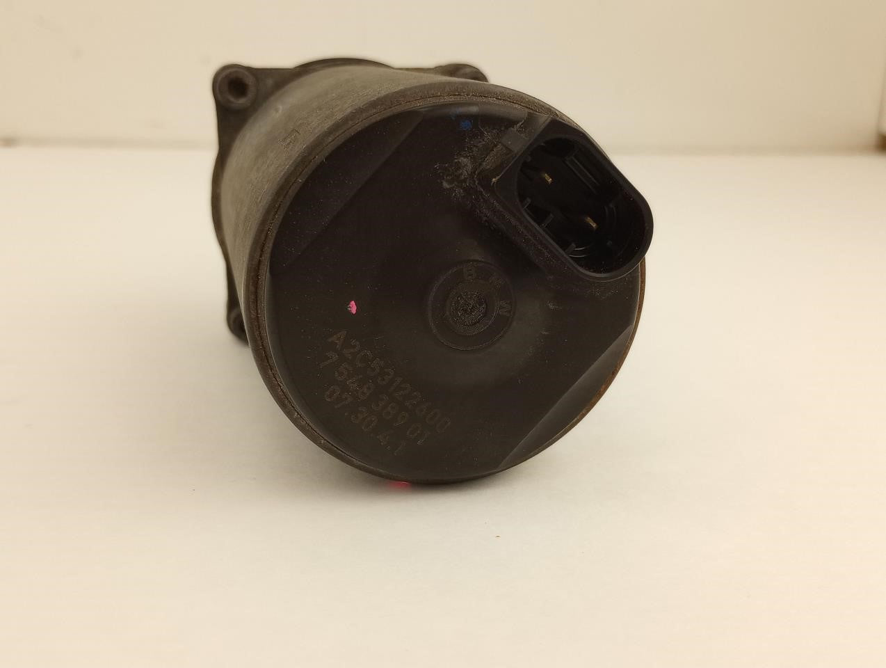 BMW 650i Pair Of Camshaft Valve Timing Actuator