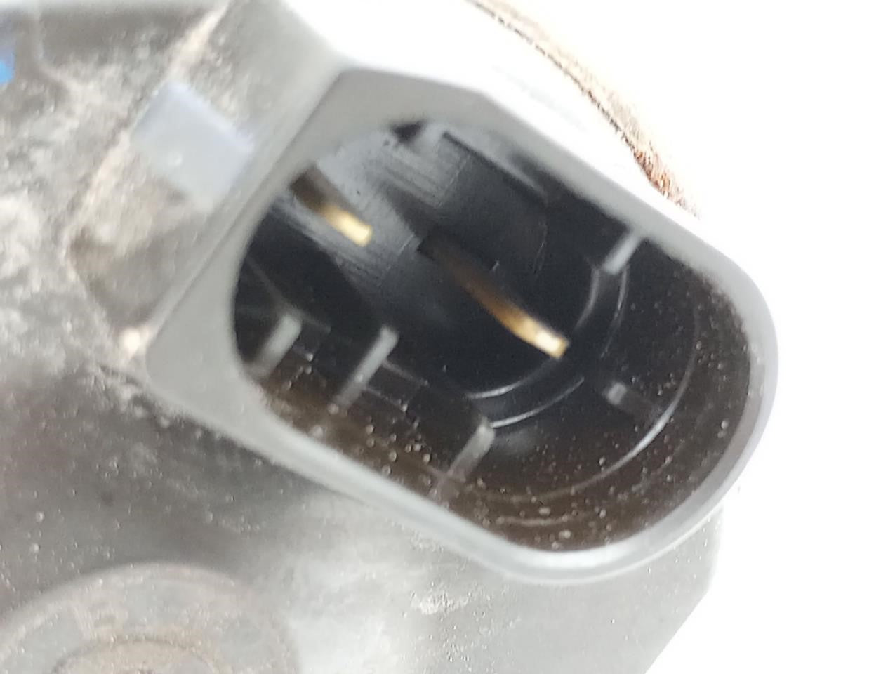BMW 650i Pair Of Camshaft Valve Timing Actuator