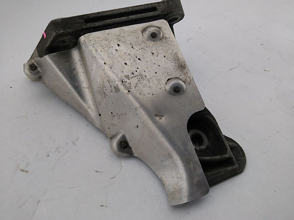 BMW 650i Pair Of Engine Support Brackets