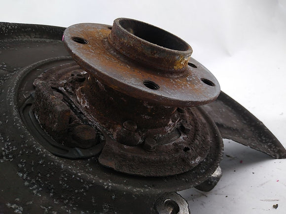 BMW 650i Passenger Right Rear Spindle Knuckle Hub
