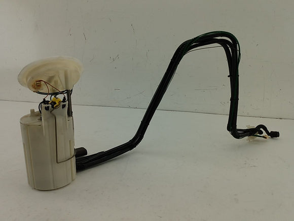 BMW 650i Fuel Pump Sending Unit