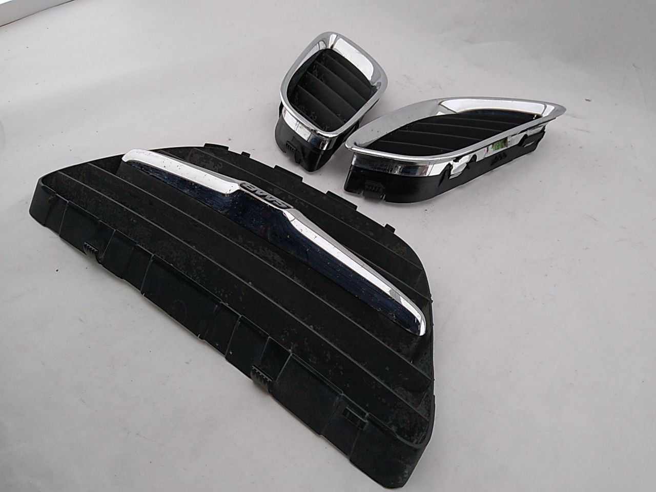 Saab 9-5 Set Of 3 Front Upper Grilles