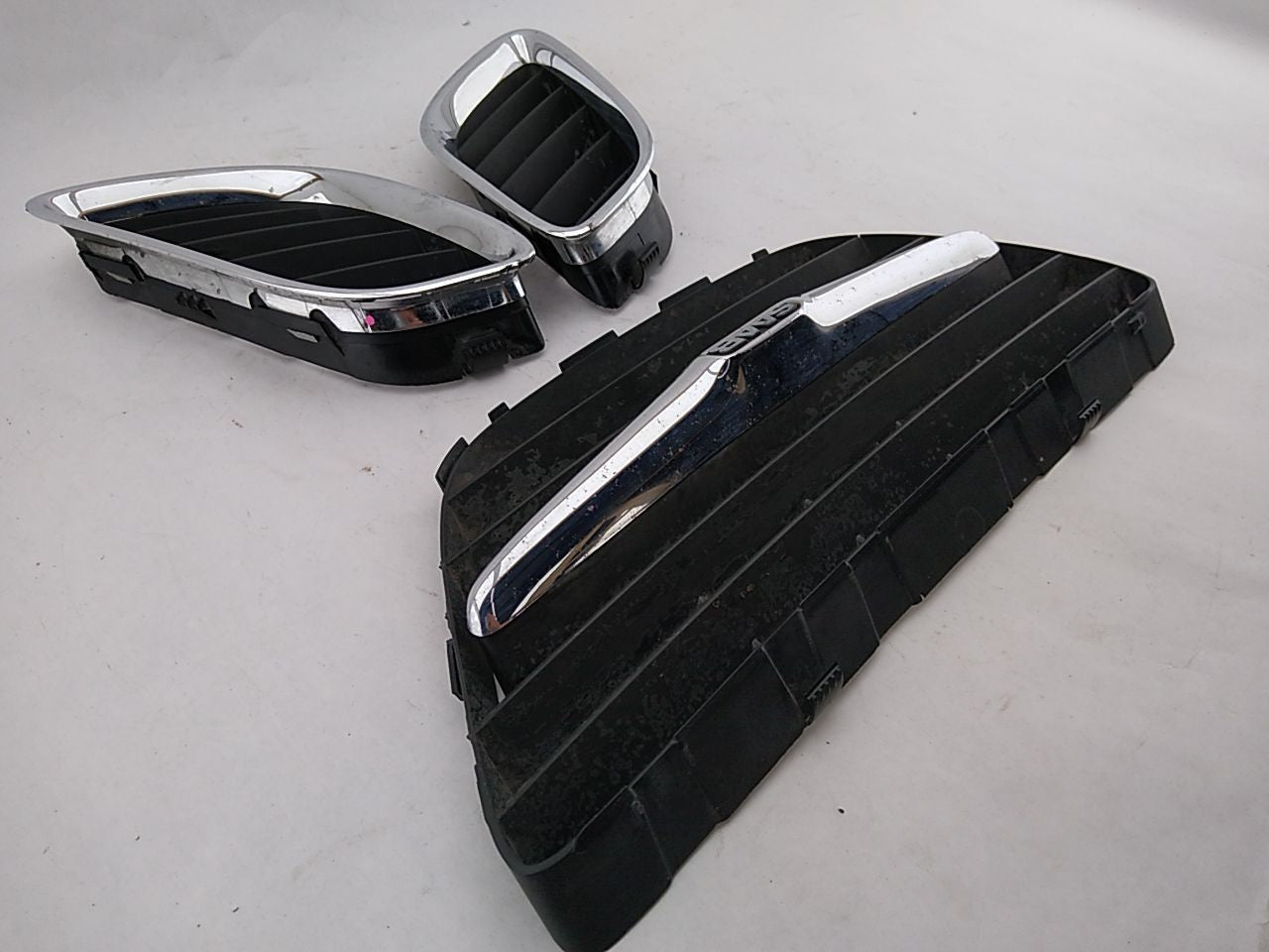 Saab 9-5 Set Of 3 Front Upper Grilles