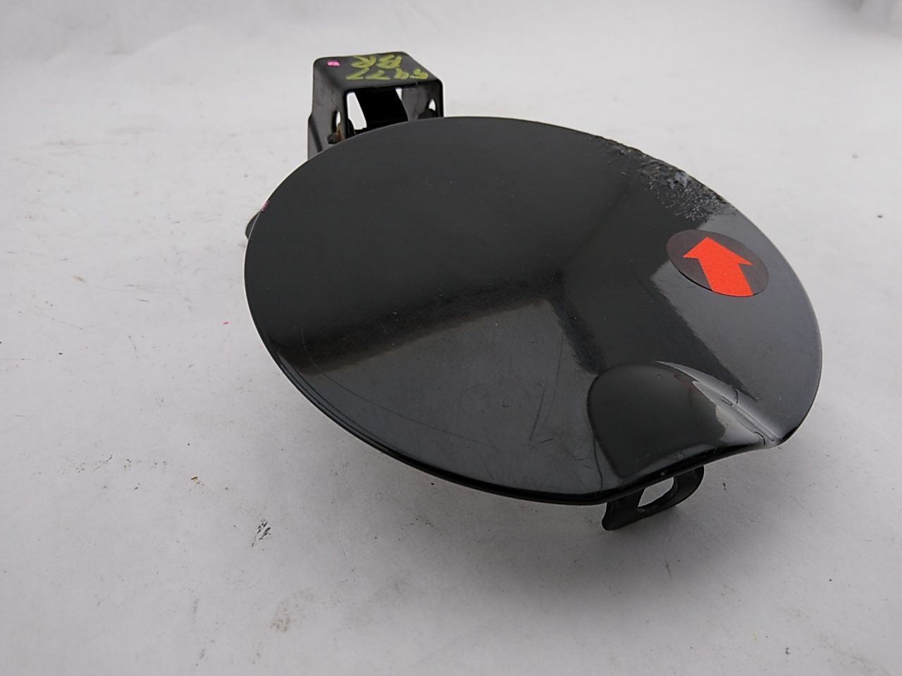 Saab 9-5 Fuel Filler Door