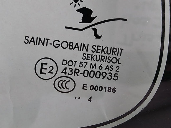 Saab 9-5 Driver Left Rear Door Vent Glass