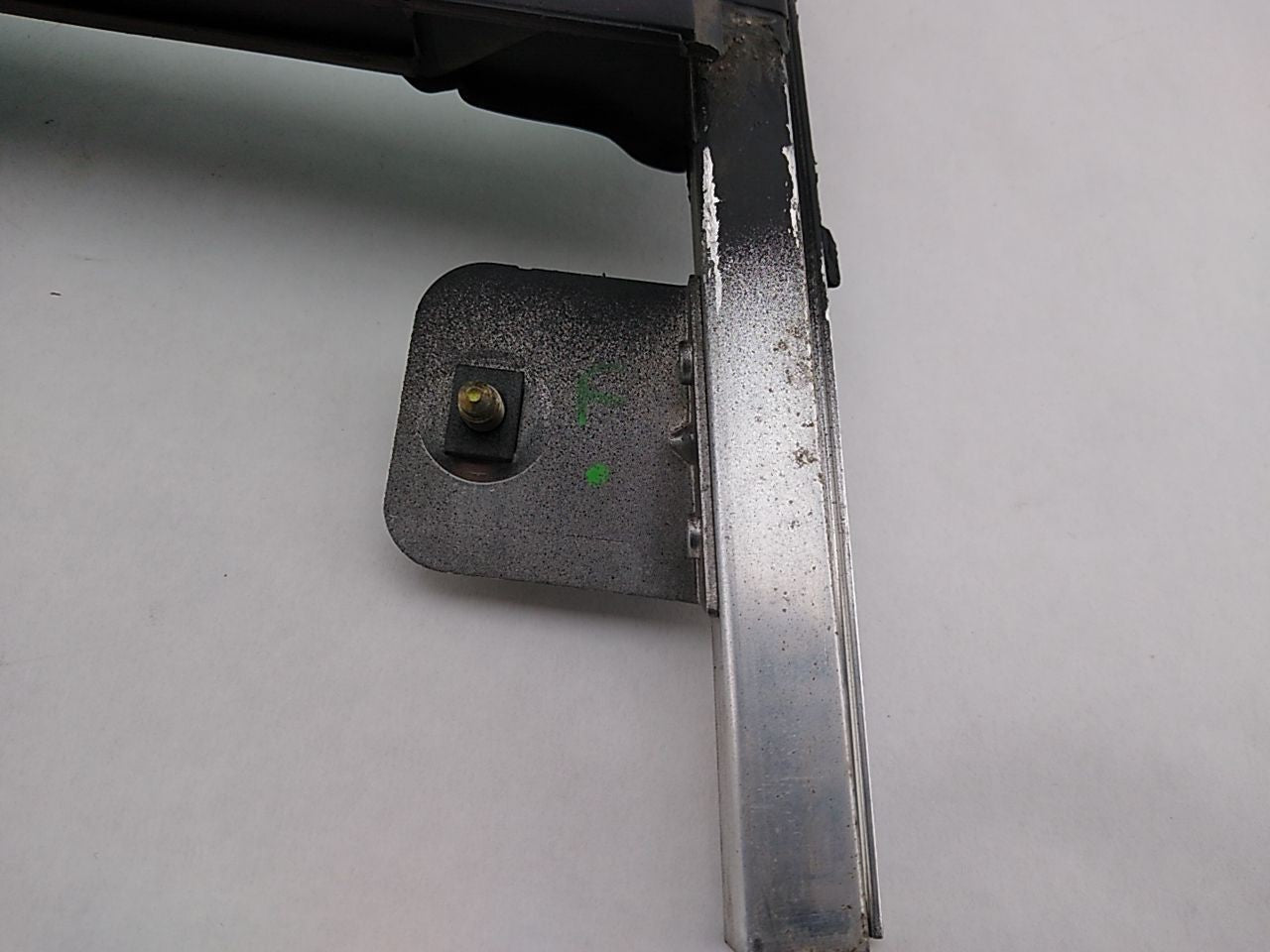 Saab 9-5 Passenger Right Rear Door Vent Glass Window
