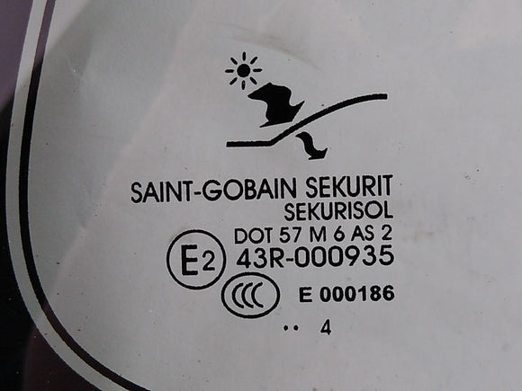 Saab 9-5 Passenger Right Rear Door Vent Glass Window