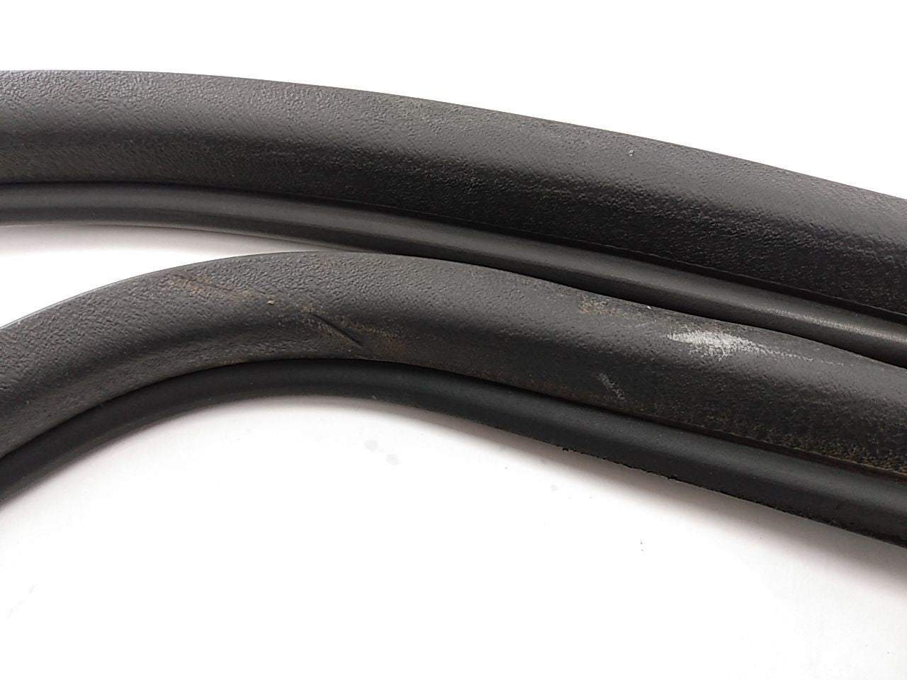 Saab 9-5 Set Of Door Seal Molding Weatherstrips