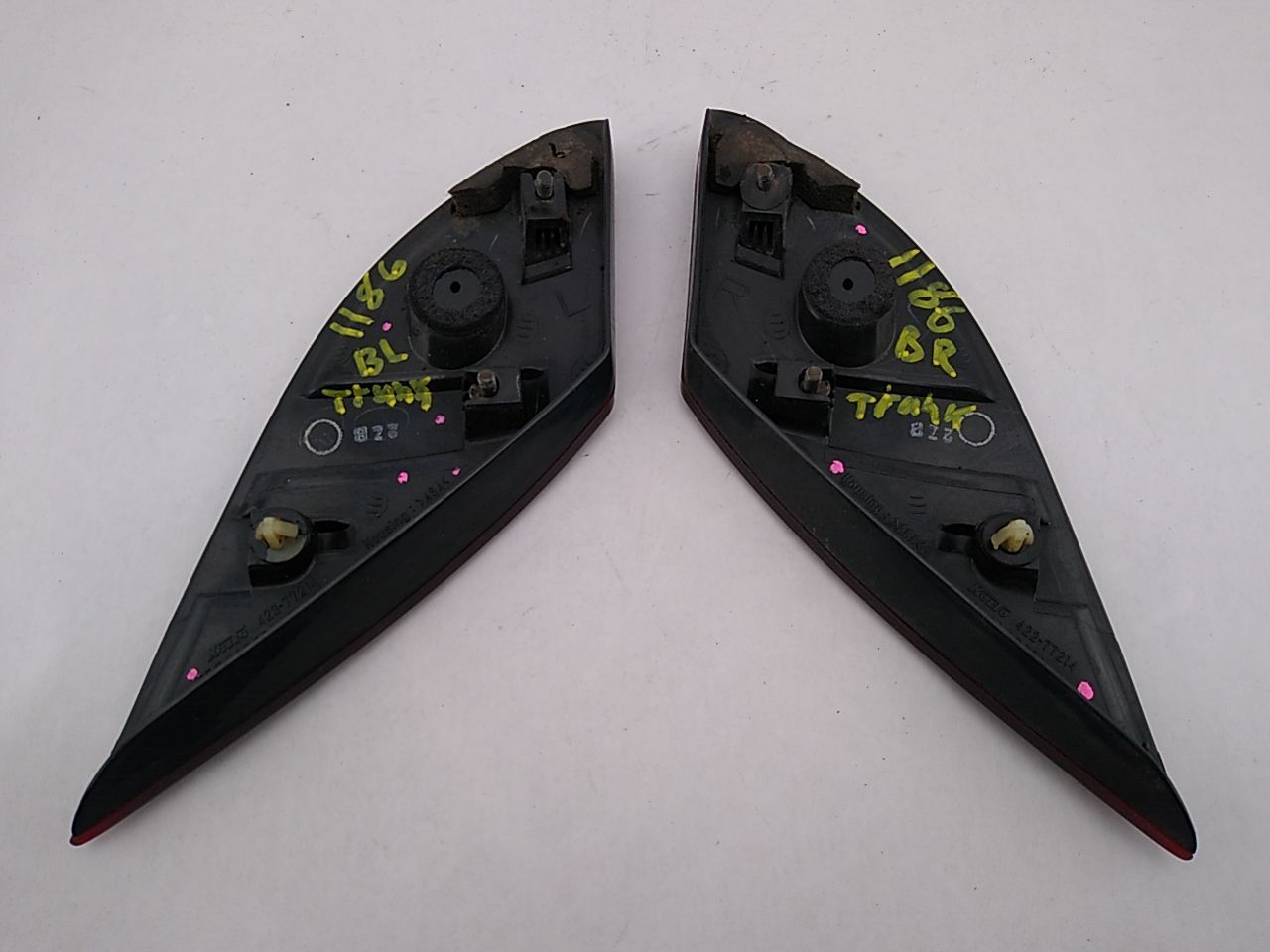 Lexus SC430 Pair Of Rear Trunk Tail Light Reflectors - 0