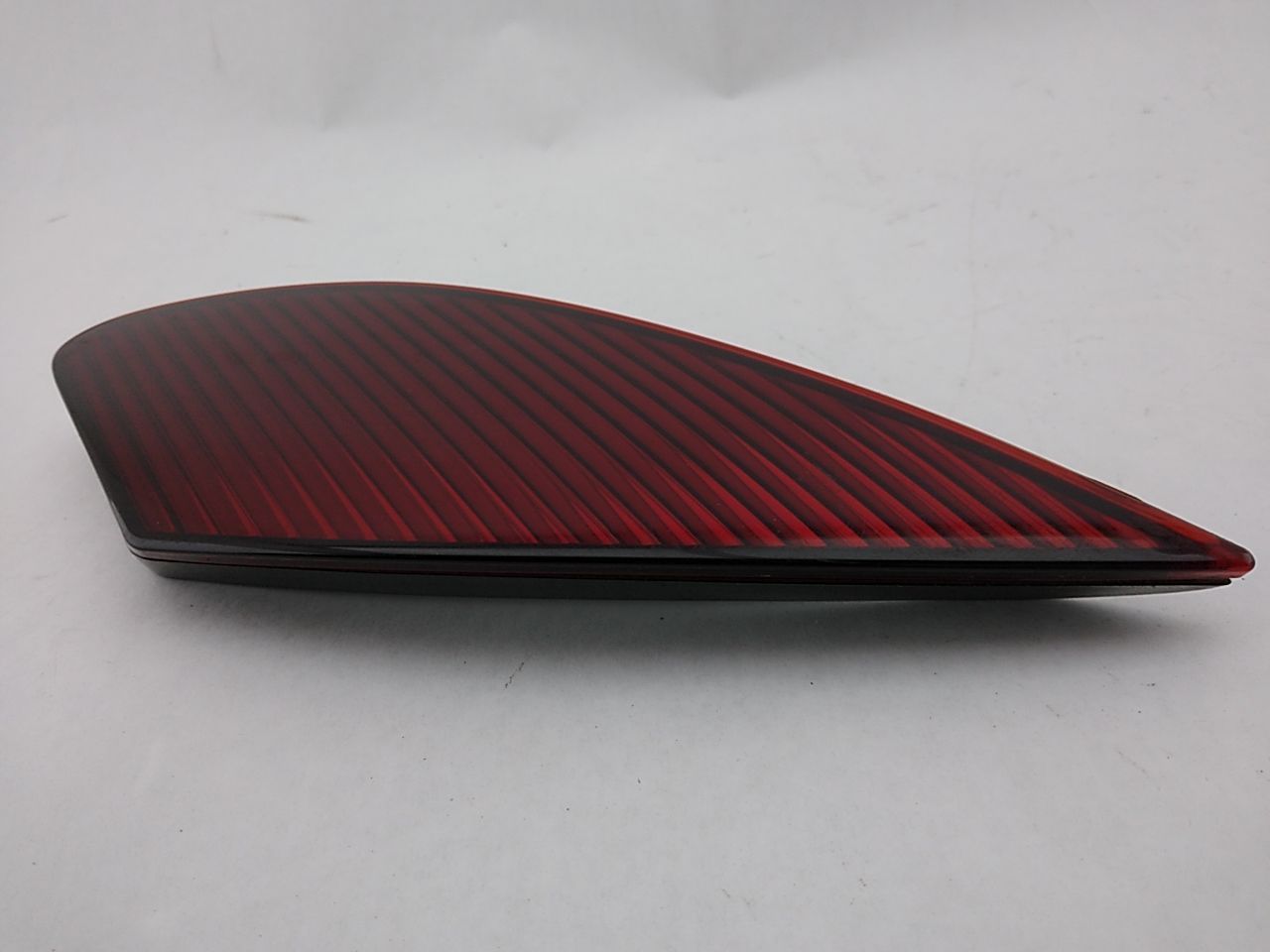 Lexus SC430 Pair Of Rear Trunk Tail Light Reflectors