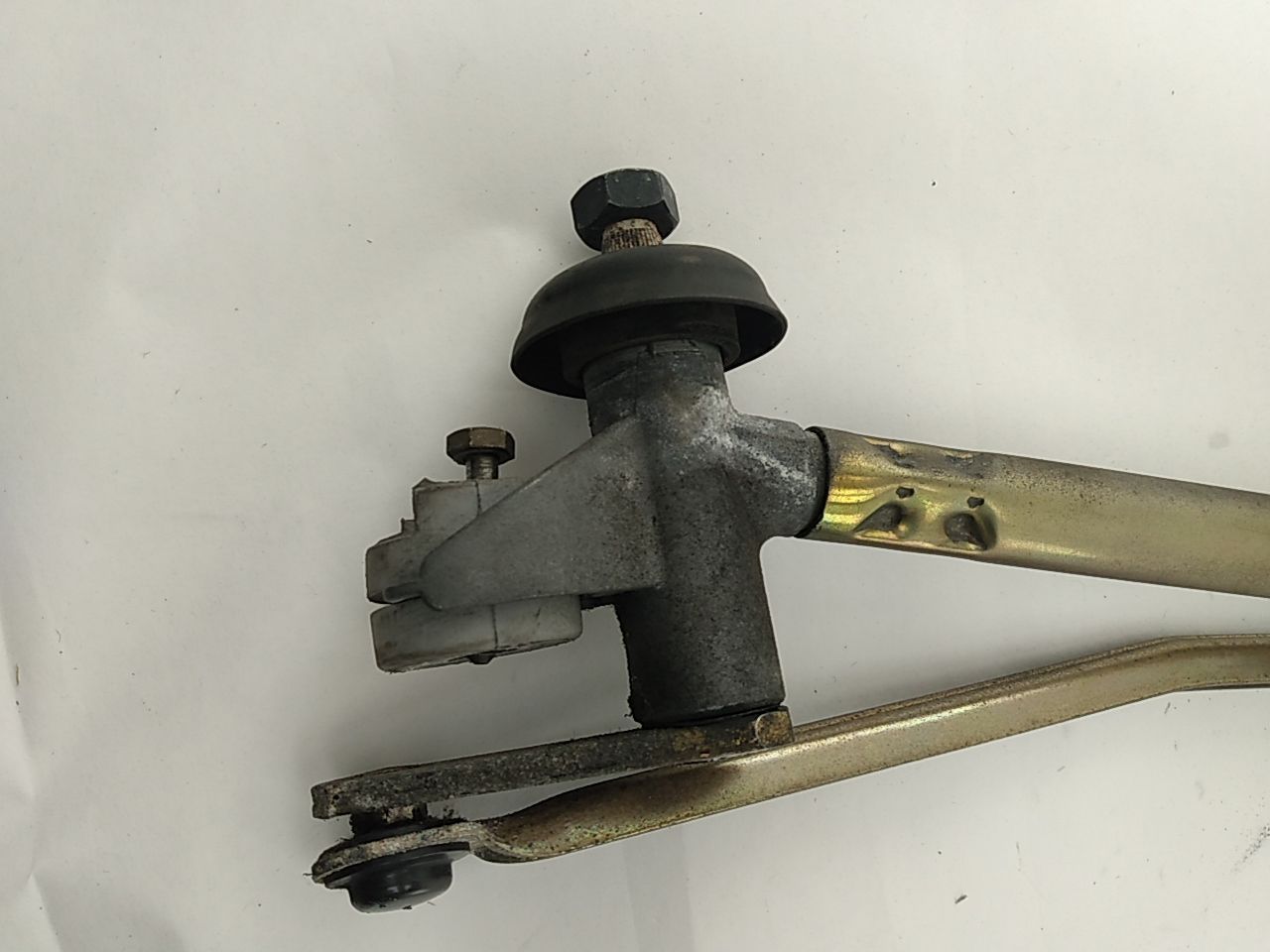 Saab 9-5 Front Windshield Wiper Transmission and Motor