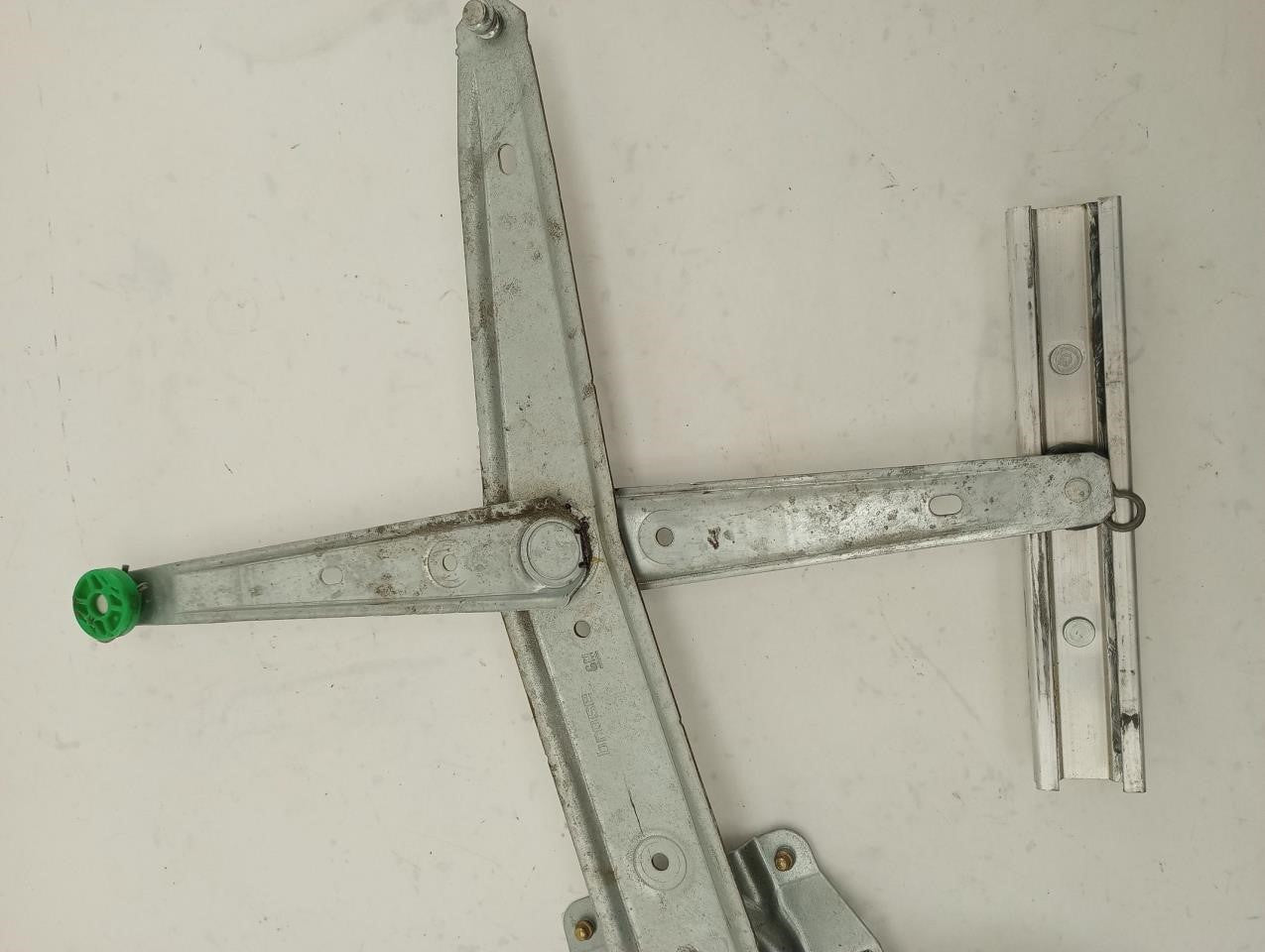 Saab 9-5 Passenger Right Front Door Window Regulator