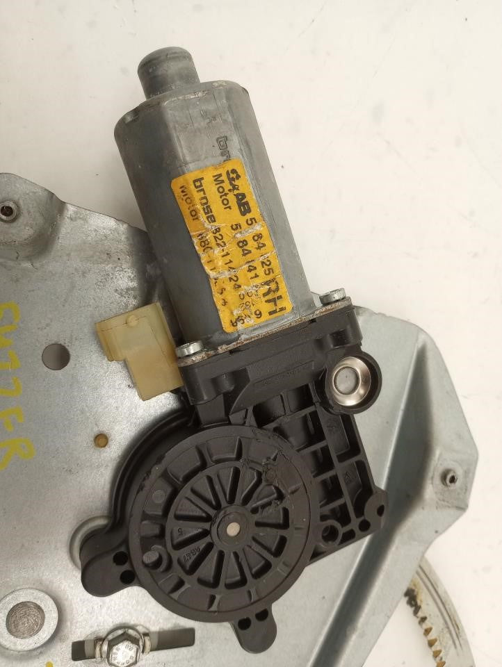 Saab 9-5 Passenger Right Front Door Window Regulator