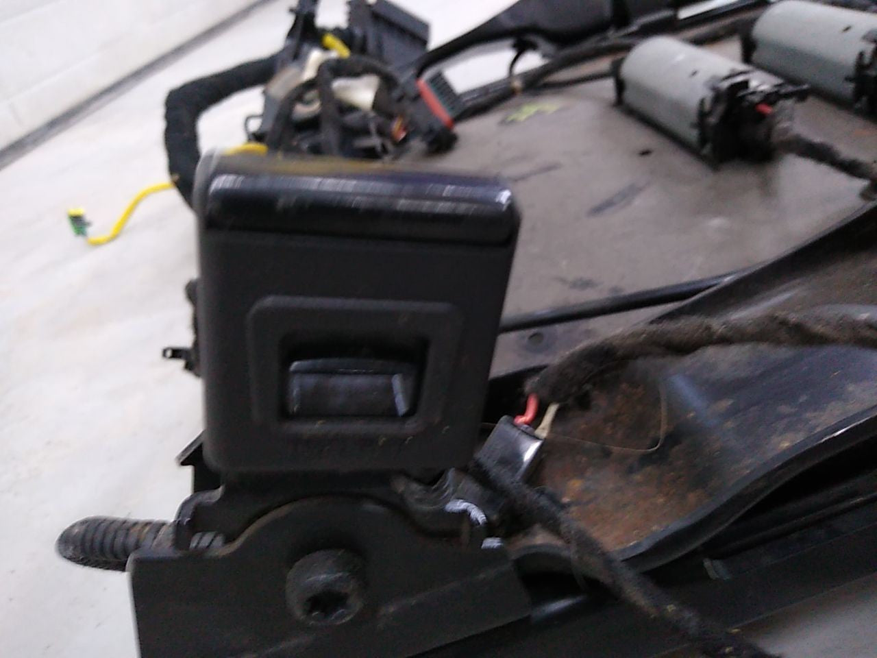 Saab 9-3 Passenger Right Front Power Seat Track Base