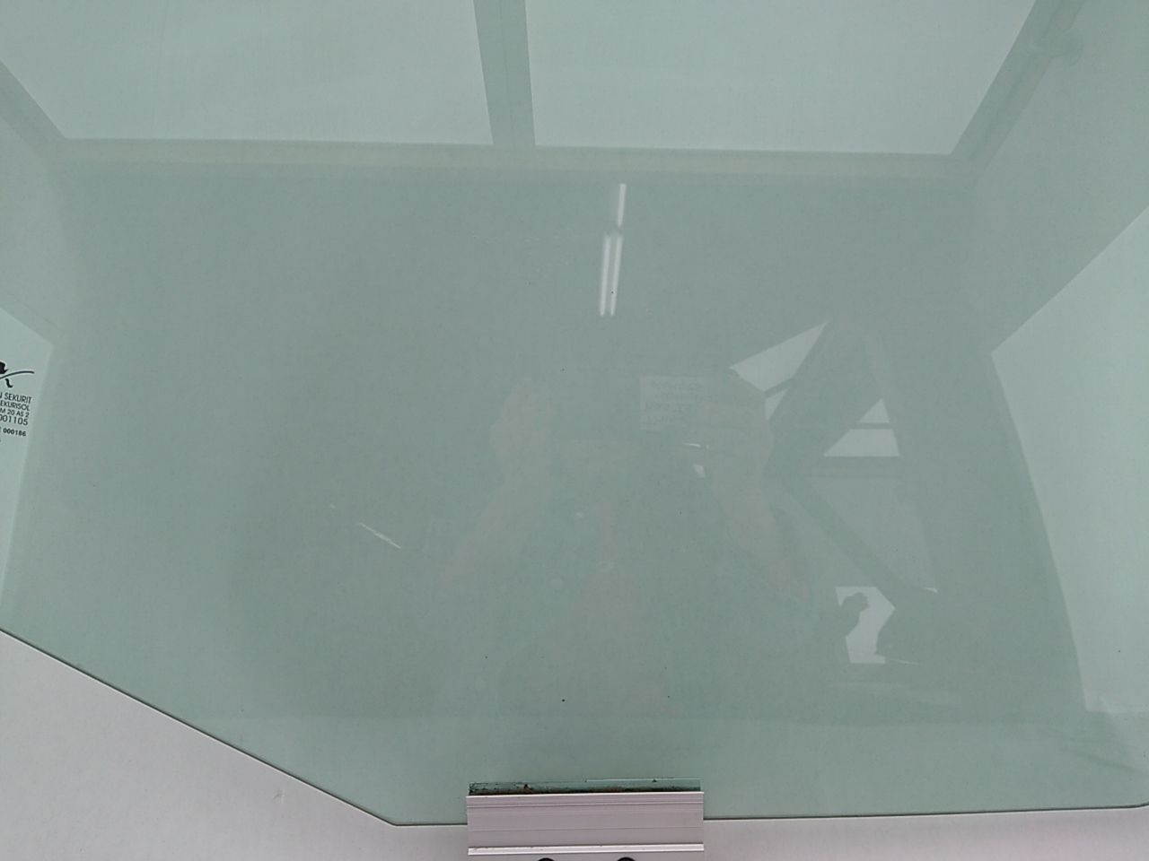 Saab 9-5 Passenger Right Rear Door Window Glass