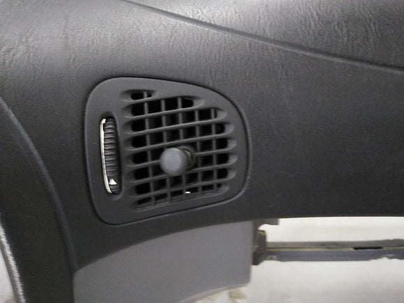 Saab 9-5 Dashboard Panel