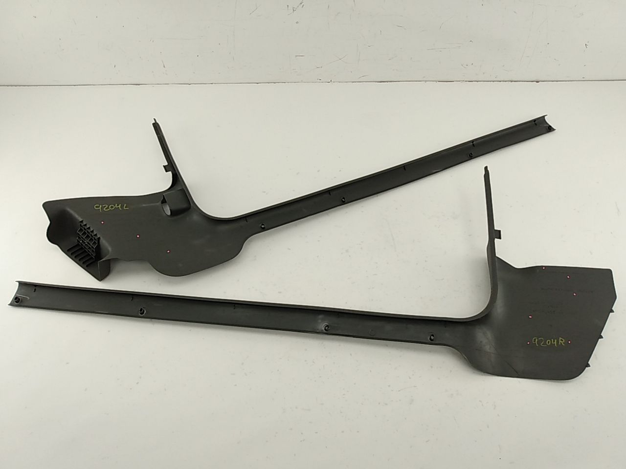 Chevrolet Camaro Pair Of Front Lower Kick Panel Trims - 0