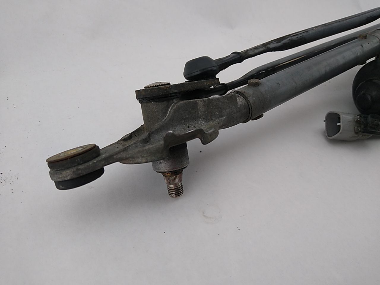 Lexus SC430 Front Windshield Wiper Transmission And Motor