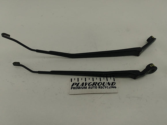 Lexus SC430 Pair Of Front Wiper Arms