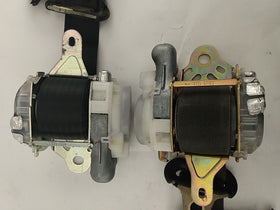 Lexus SC430 Pair Of Front Seat Belt Retractors - 0