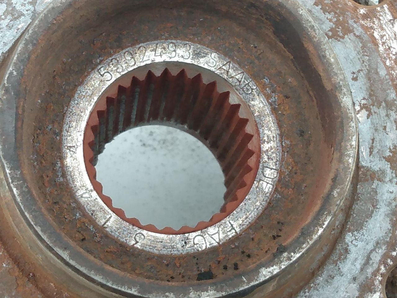 Saab 9-5 Passenger Right Front Spindle Knuckle Hub