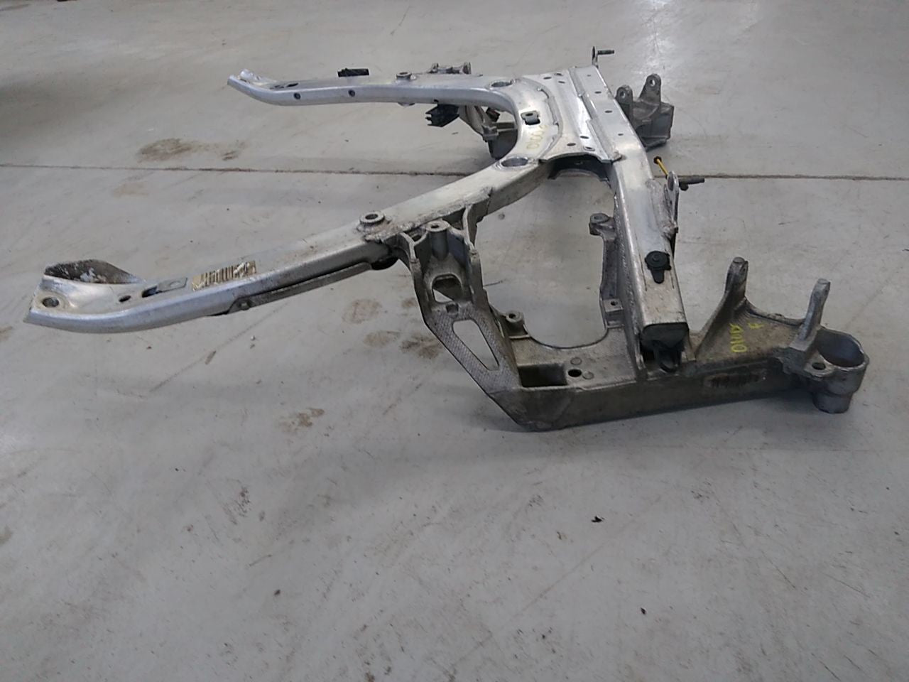 BMW 650i Front Crossmember Subframe
