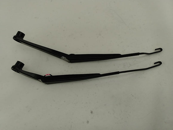Dodge Charger Pair Of Front Wiper Arms