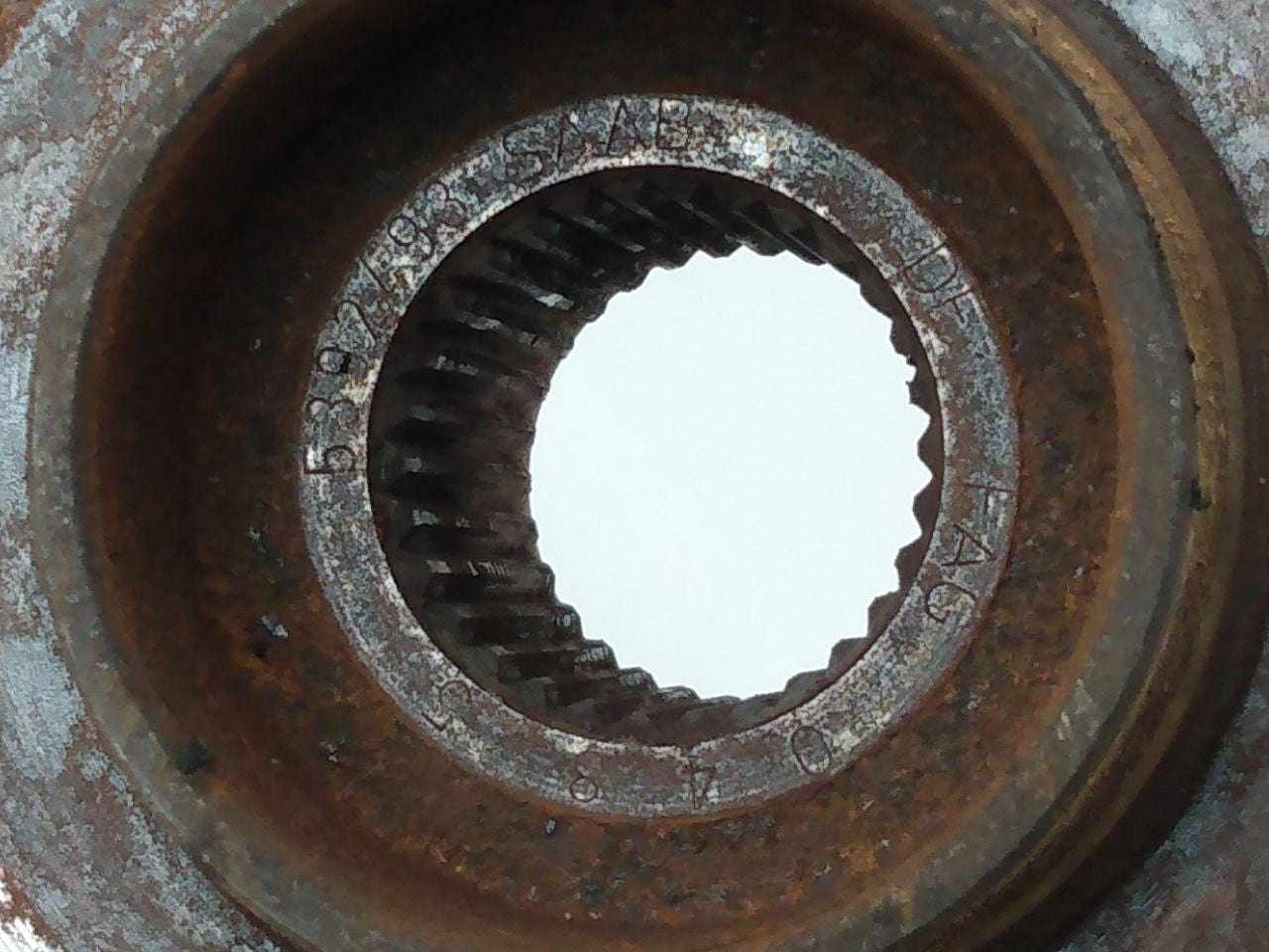 Saab 9-5 Driver Left Front Spindle Knuckle Hub