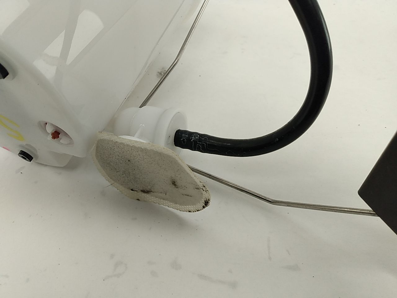 Saab 9-5 Fuel Pump Sending Unit