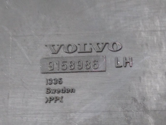 Volvo 850 Pair Of Rear Quarter Panel Inner Trim Fillers