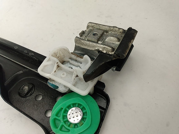 Dodge Charger Passenger Right Front Door Window Regulator