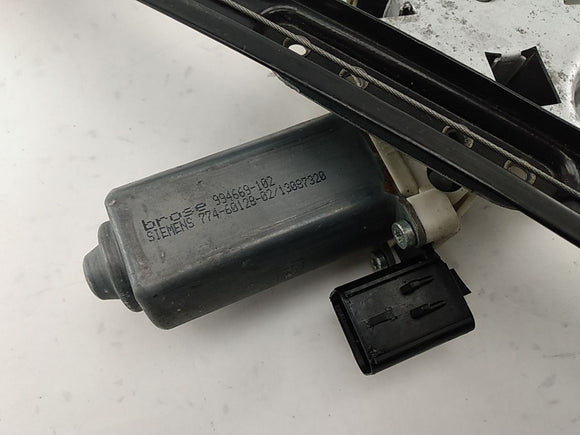 Dodge Charger Passenger Right Front Door Window Regulator