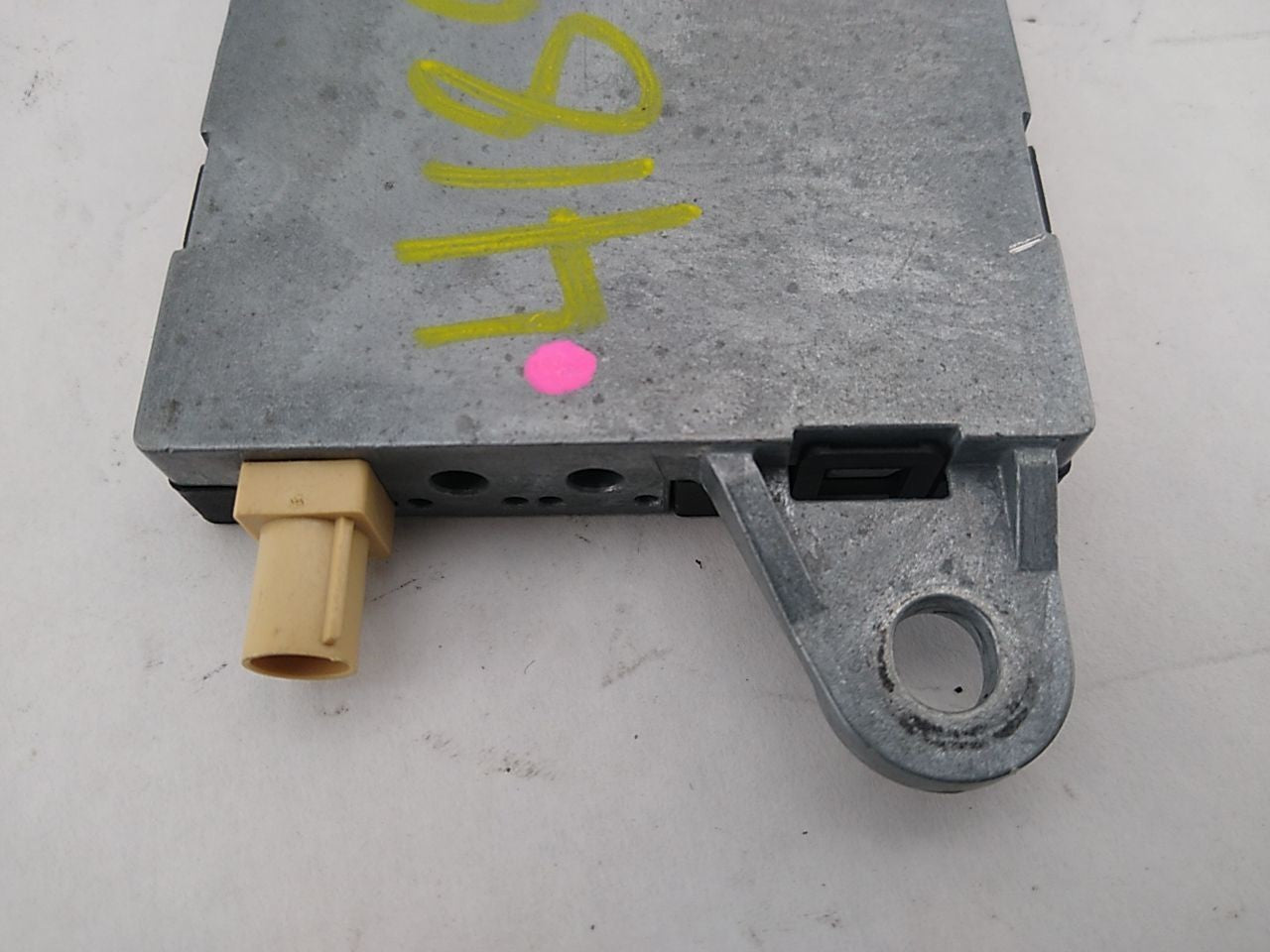 Audi TT Antenna Amplifier Module