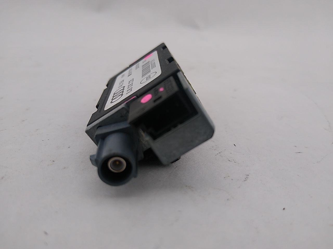 Audi TT Antenna Amplifier Booster Module