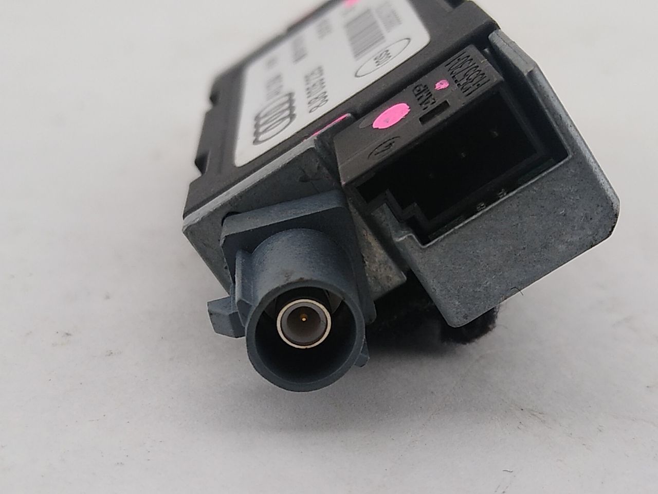 Audi TT Antenna Amplifier Booster Module