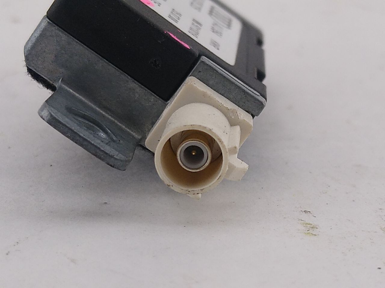 Audi TT Antenna Amplifier Booster Module