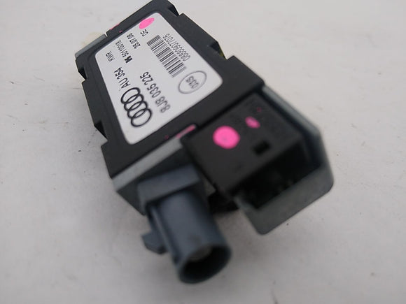 Audi TT Antenna Amplifier Booster Module