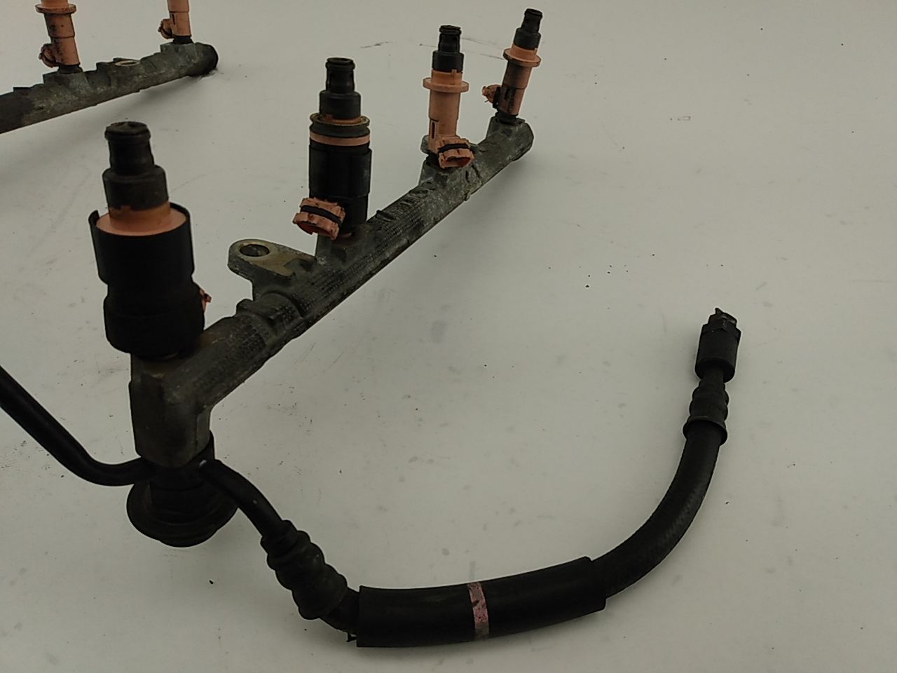 Lexus SC430 Pair Of Fuel Rails