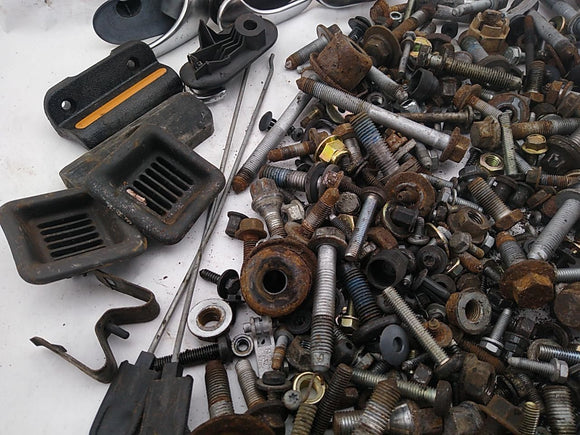 Saab 9-5 Dismantling Hardware Fasteners Bolts Nuts