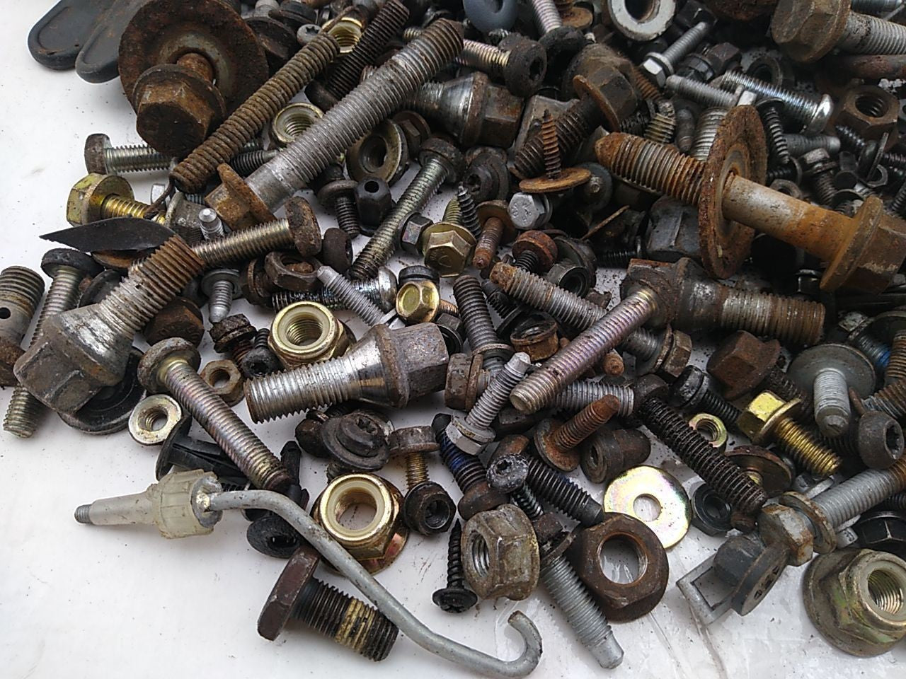 Saab 9-5 Dismantling Hardware Fasteners Bolts Nuts