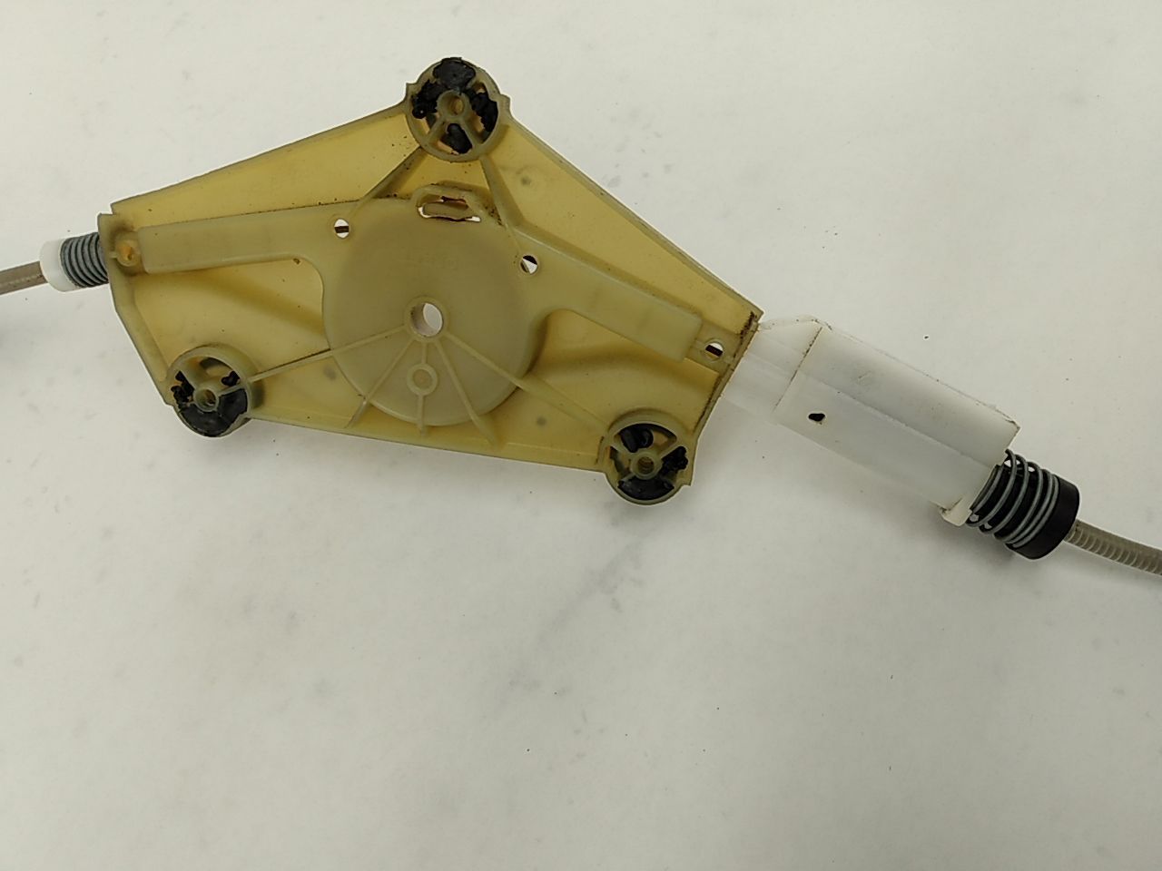 Audi TT Passenger Right Front Window Regulator