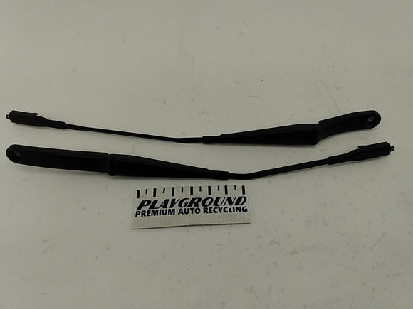 Audi TT Pair Of Windshield Wiper Arms